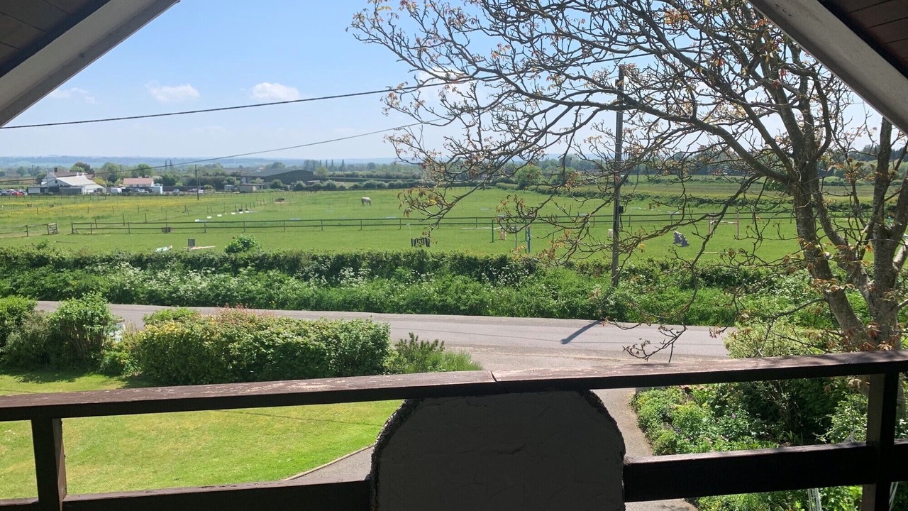 Photo of Patio Balcony in Bromham