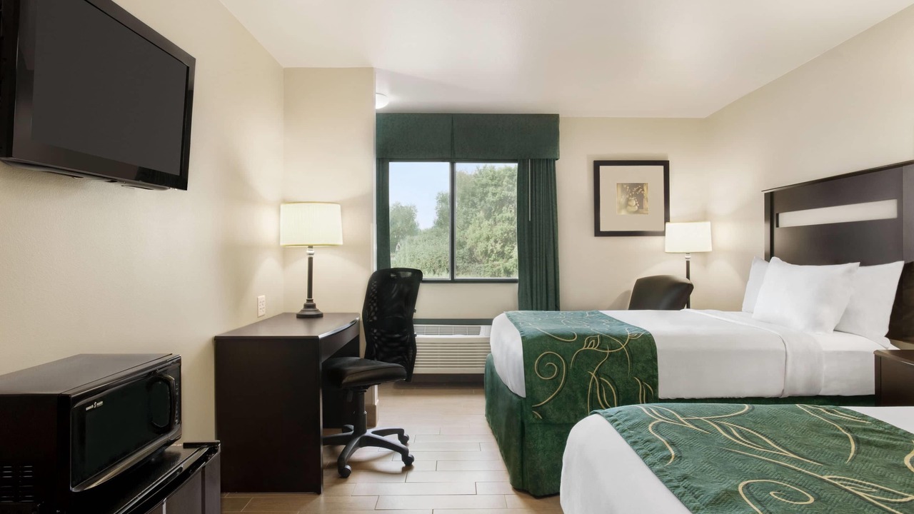 Photo of Bedroom in Glenwood