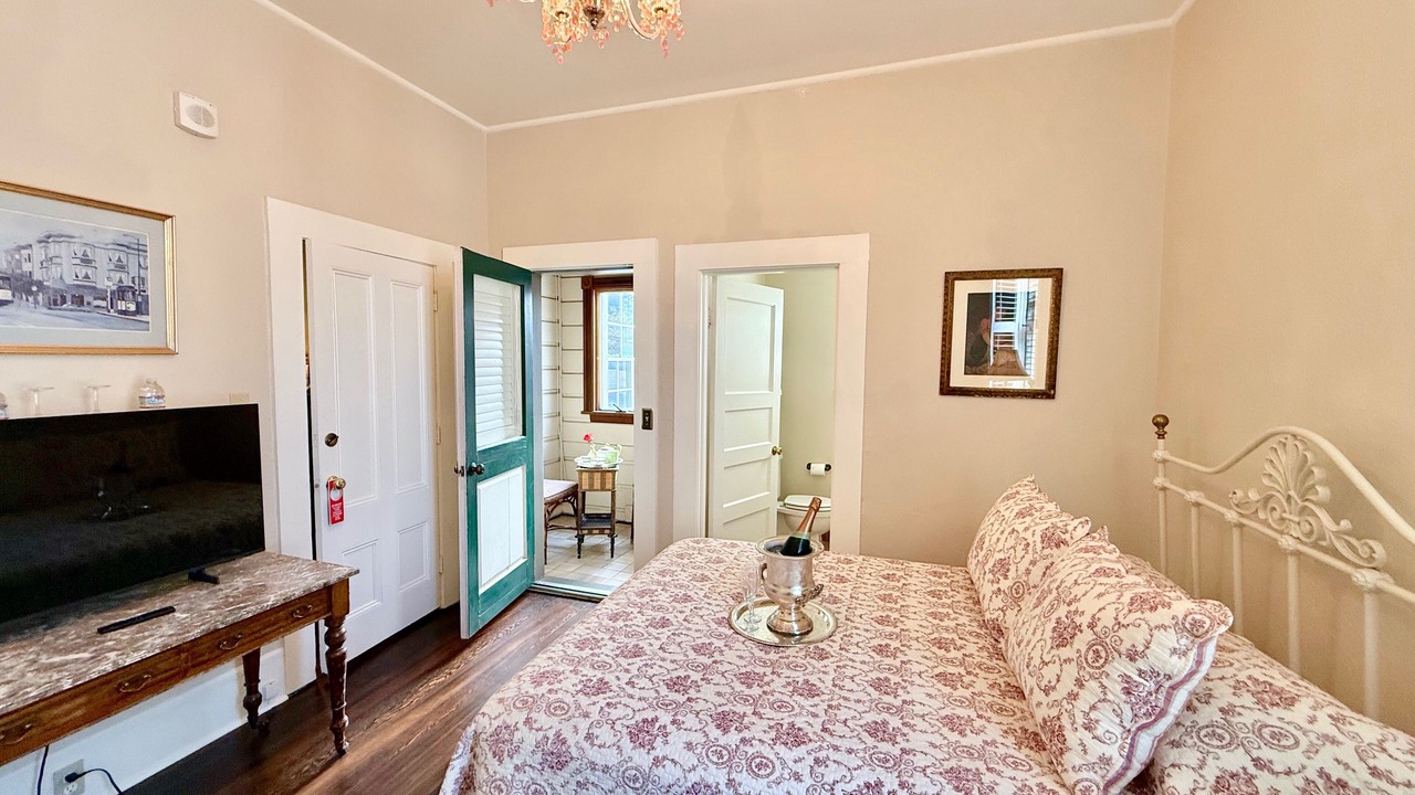 Photo of Bedroom in St. Helena