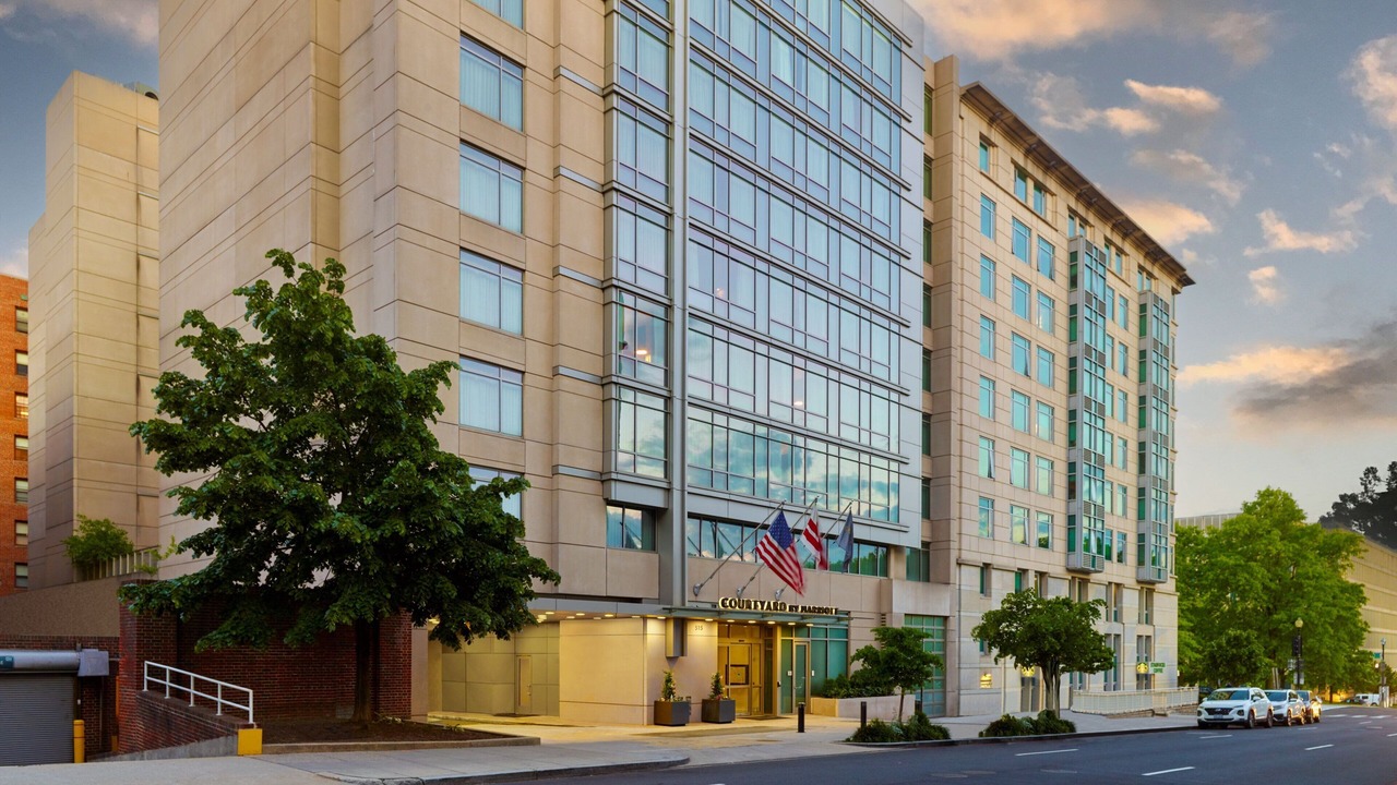 Photo of Outdoor in Foggy Bottom