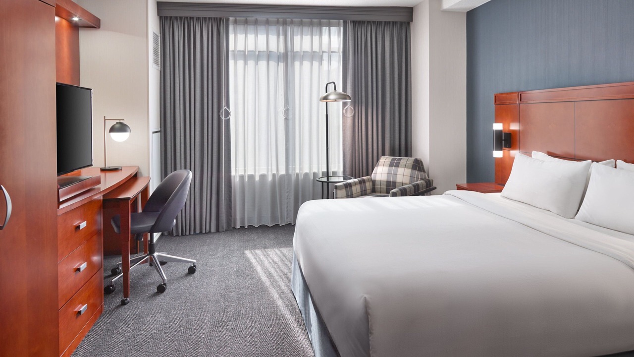 Photo of Bedroom in Foggy Bottom