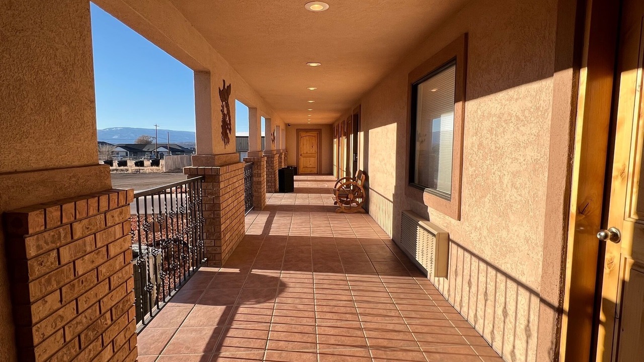 Photo of Bedroom in Loa