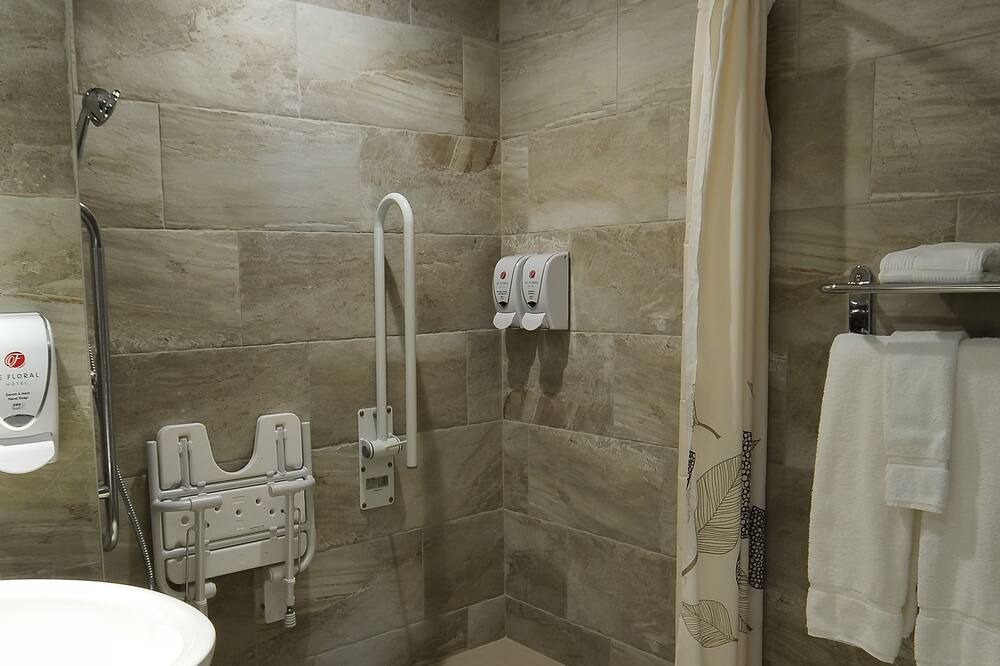 Photo of Bathroom in Sherbrooke