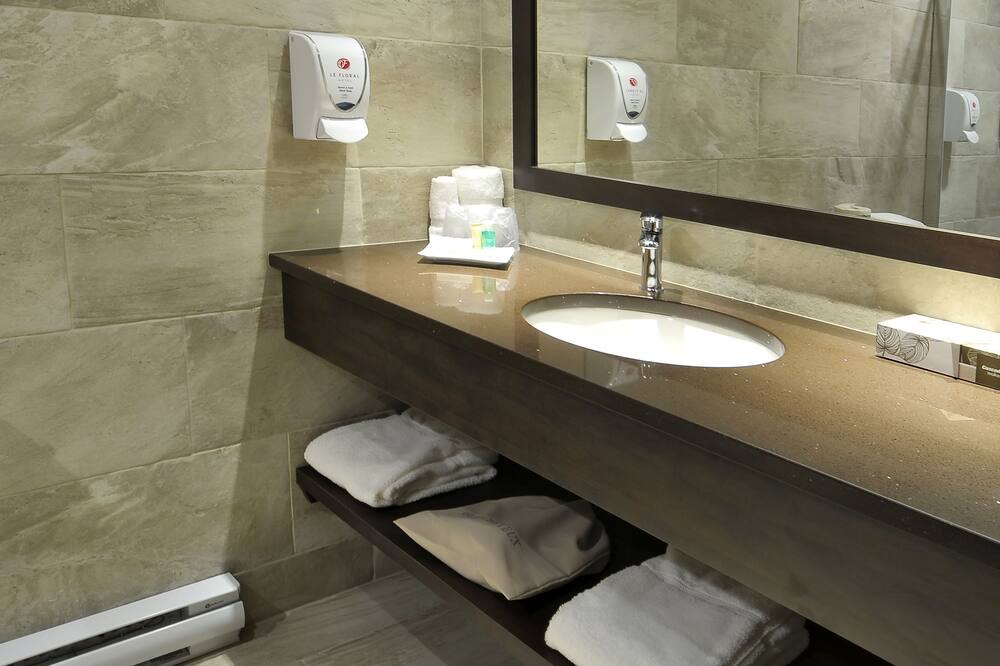 Photo of Bathroom in Sherbrooke