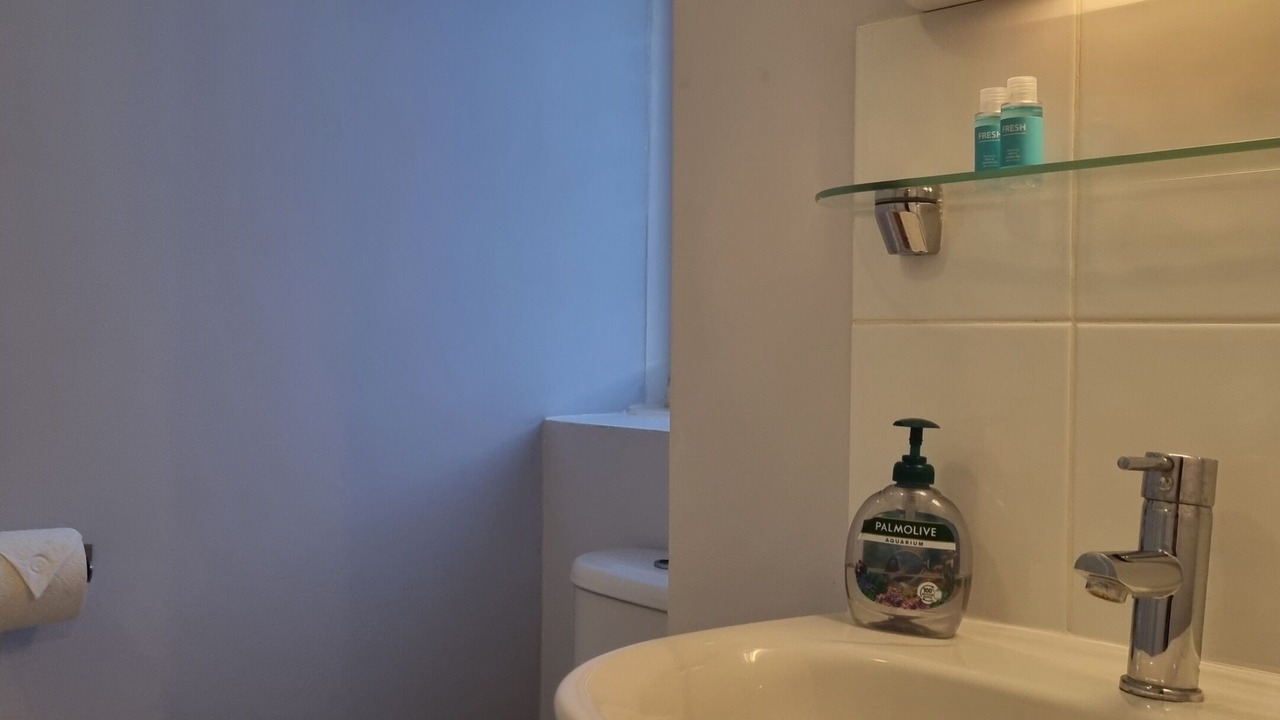 Photo of Bathroom in Mapesbury