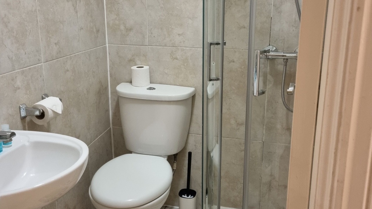 Photo of Bathroom in Mapesbury