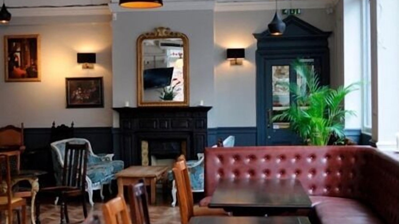 Photo of Others in Mapesbury