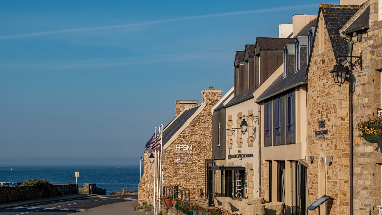 Photo of Bedroom in Saint-Mathieu