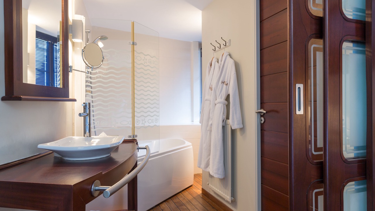 Photo of Bathroom in Saint-Mathieu