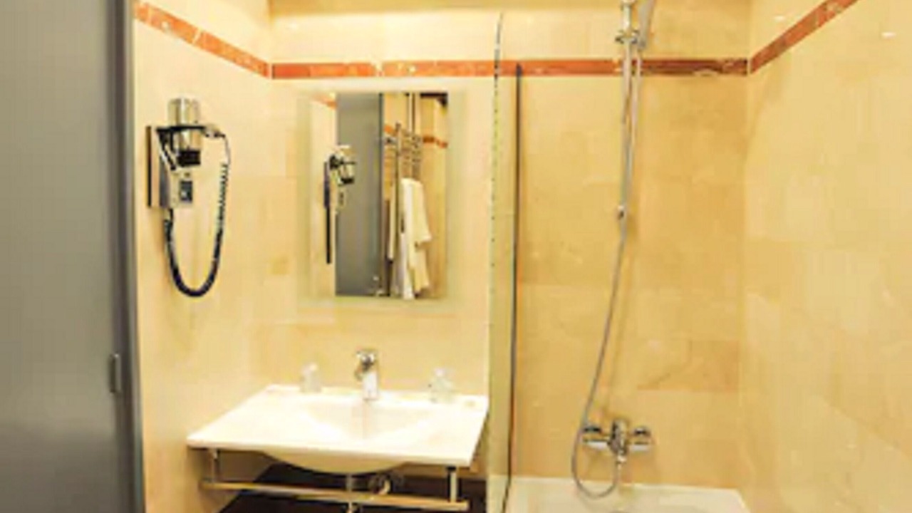 Photo of Others in Etretat