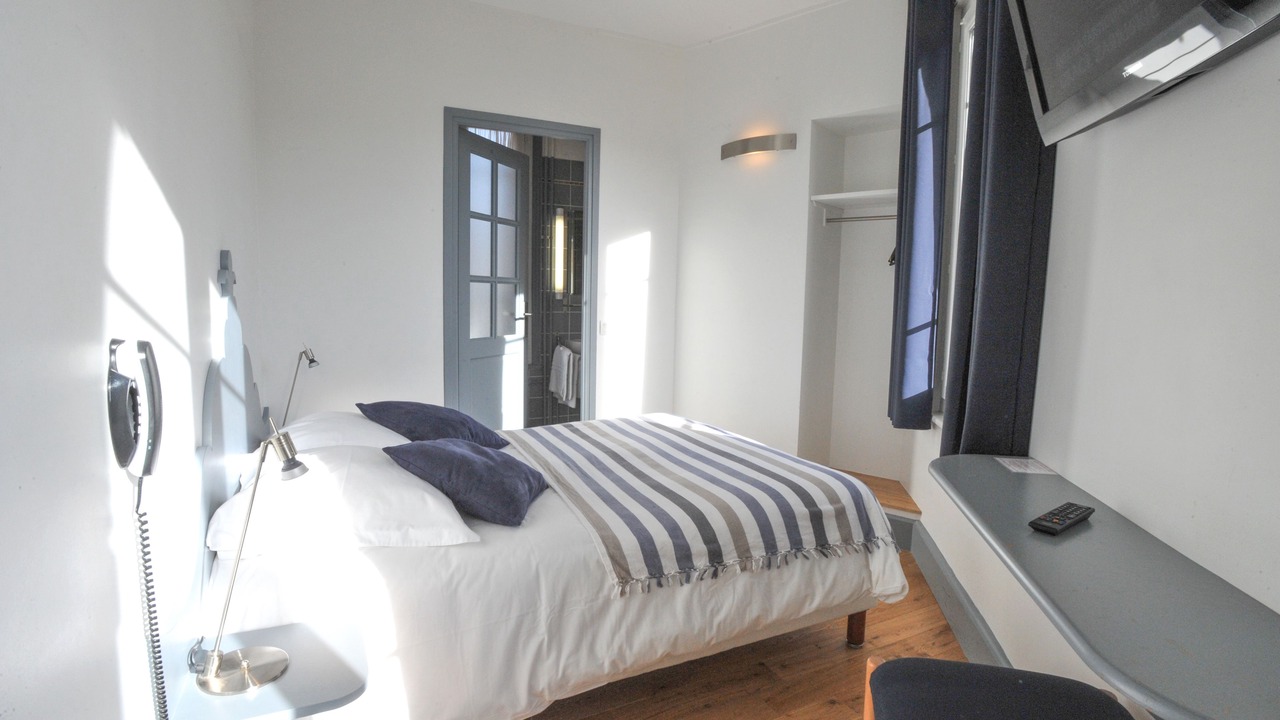 Photo of Others in Etretat