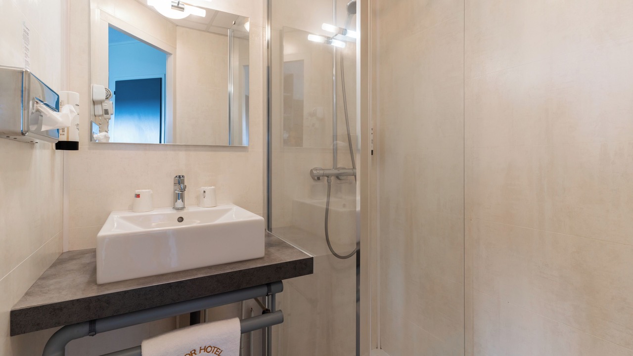 Photo of Bathroom in Saint-Pierre-du-Mont