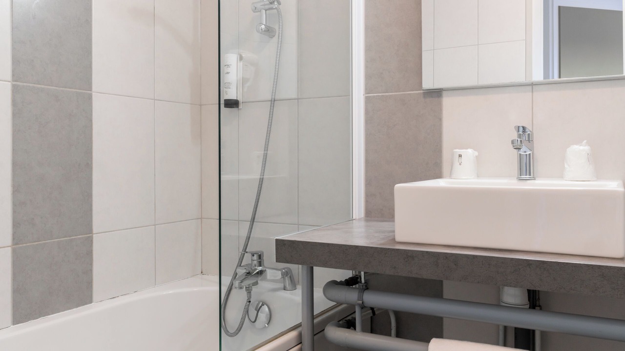 Photo of Bathroom in Saint-Pierre-du-Mont