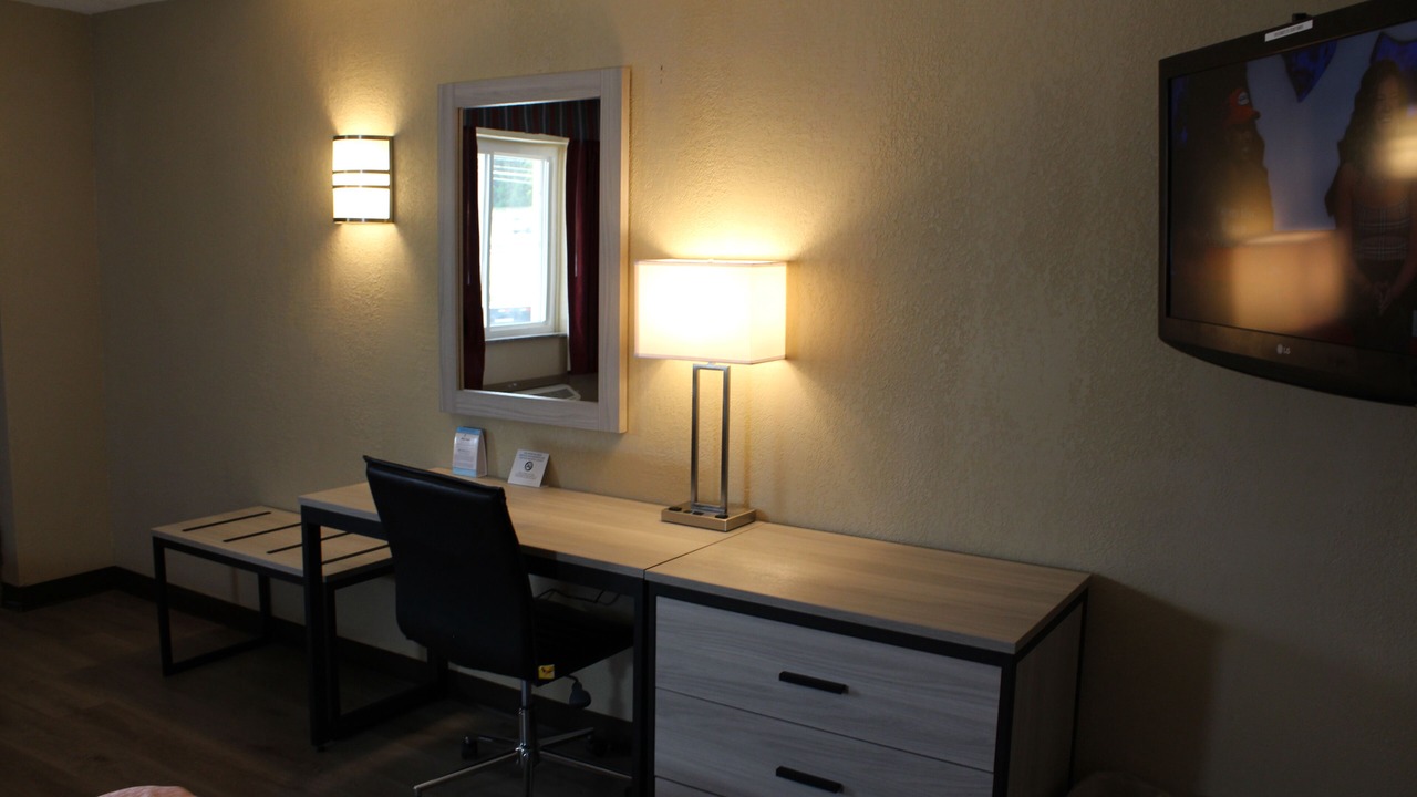 Photo of Bedroom in Three Bridges