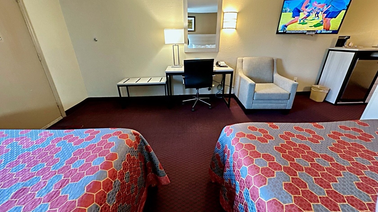 Photo of Others in Three Bridges