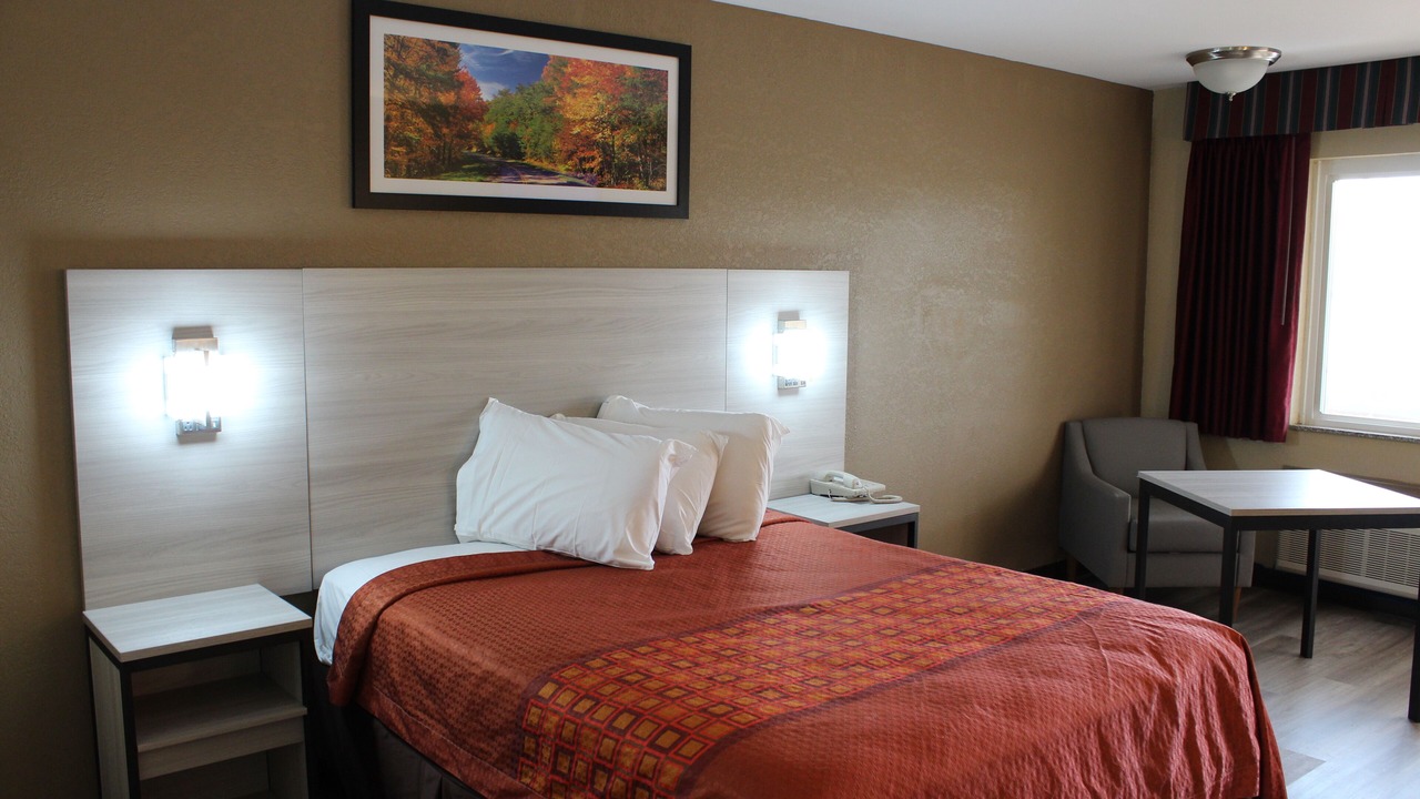 Photo of Bedroom in Three Bridges