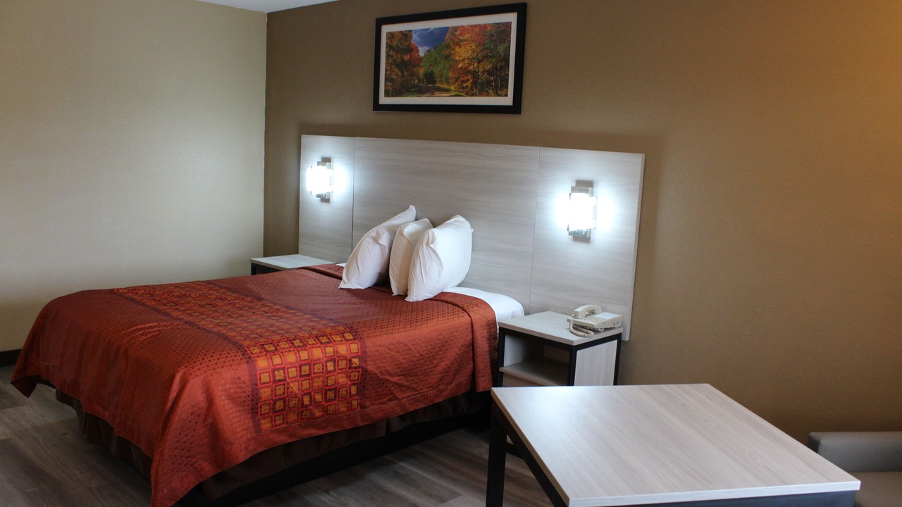 Photo of Bedroom in Three Bridges