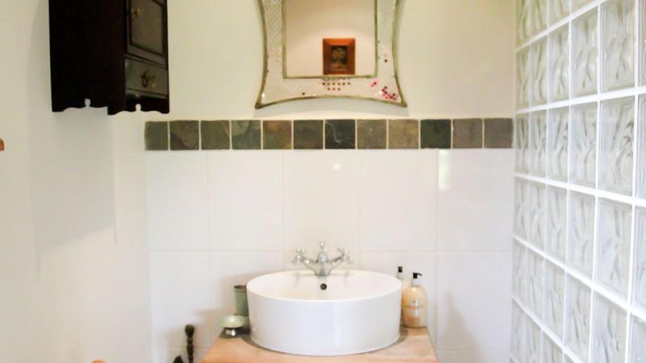 Photo of Others in Abbess Roding