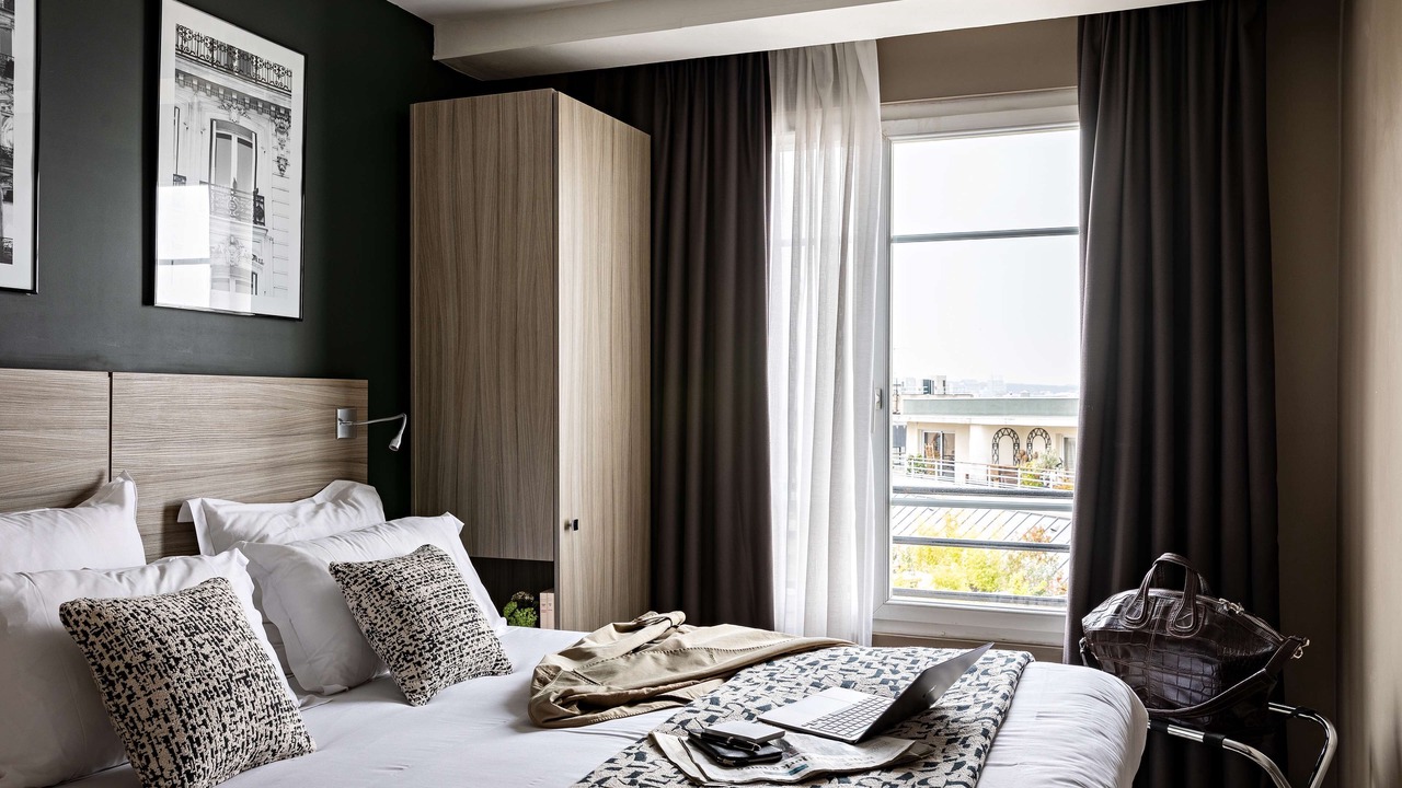 Photo of Bedroom in Issy-les-Moulineaux