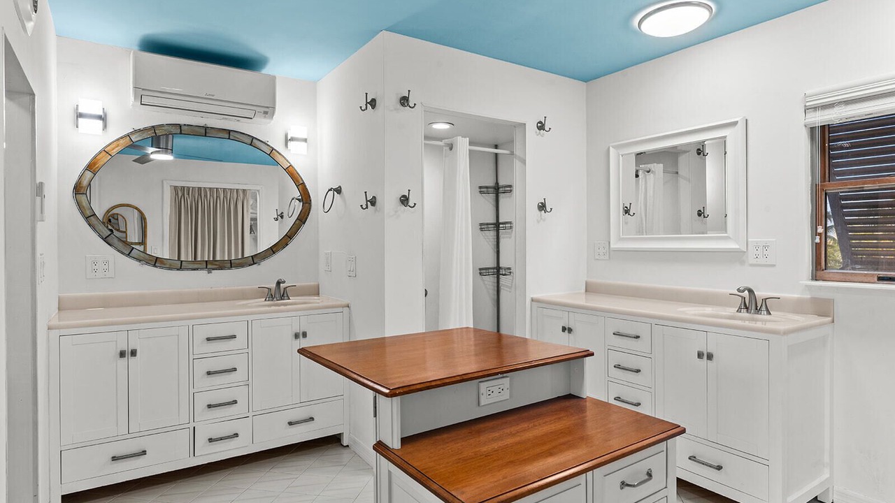 Photo of Bathroom in Little Torch Key