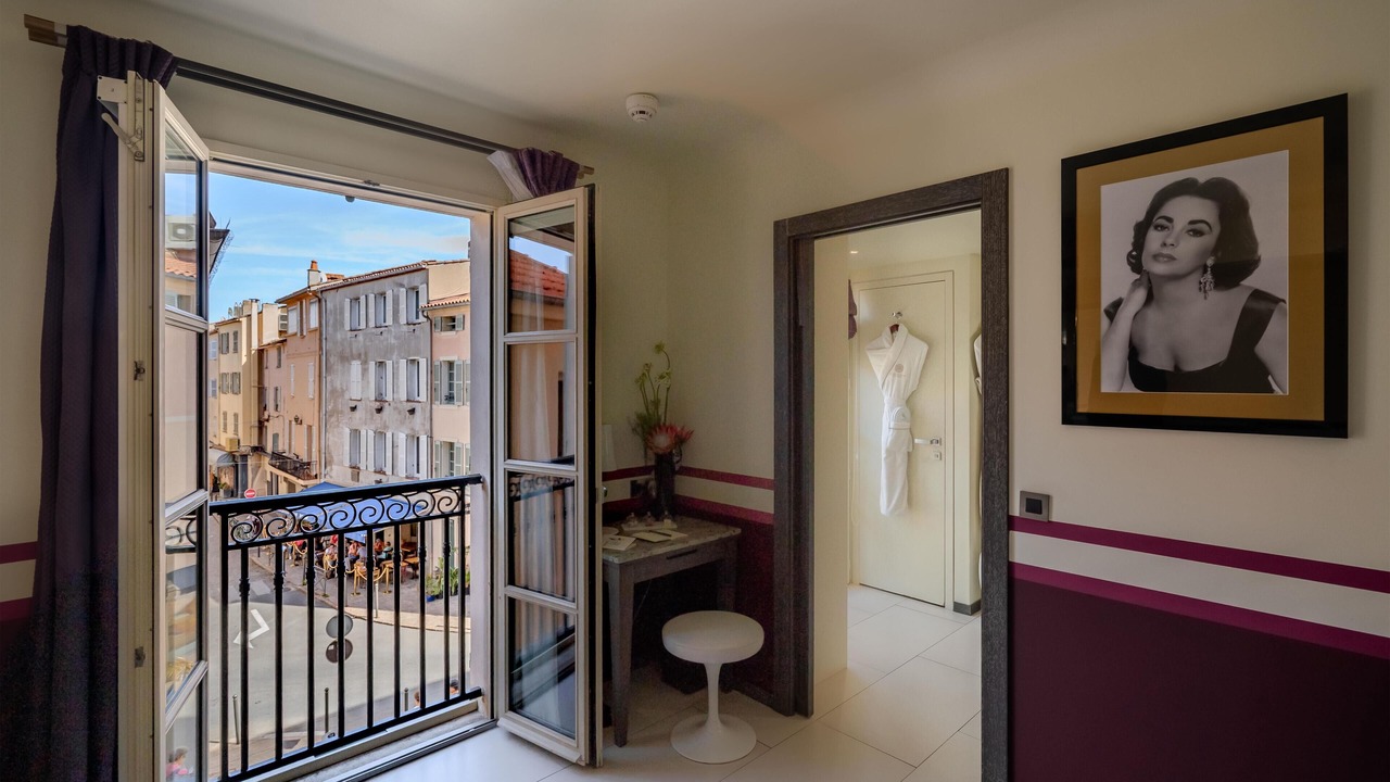 Photo of Bedroom in Saint-Tropez City Centre