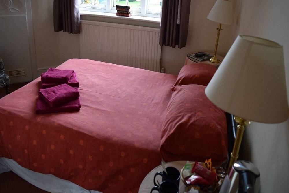 Photo of Bedroom in Cranleigh
