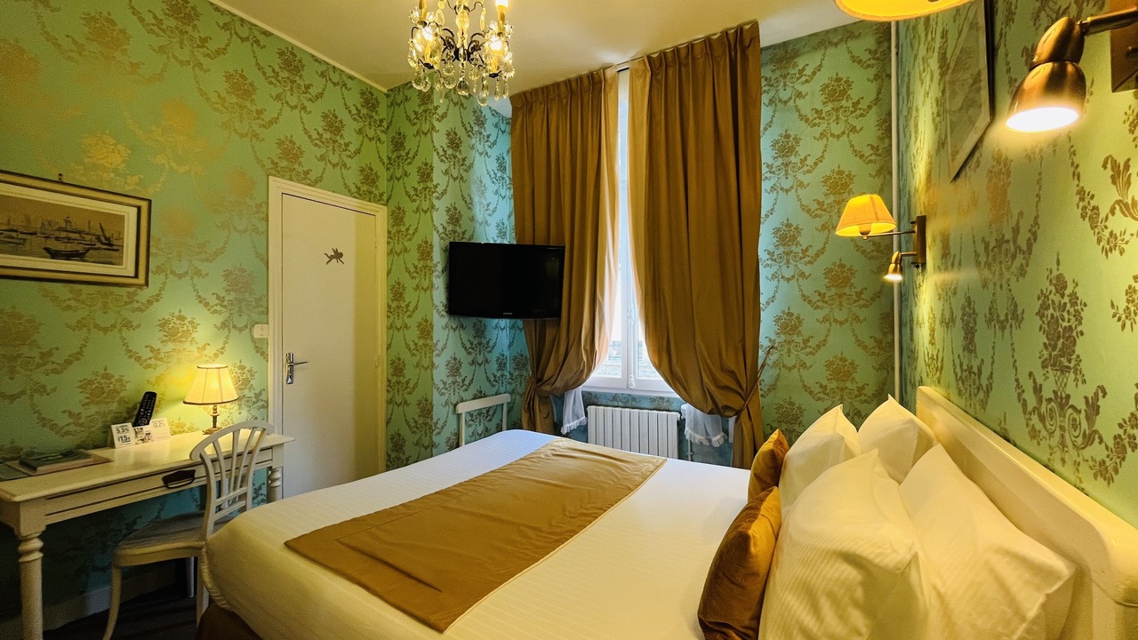 Photo of Bedroom in Dinard