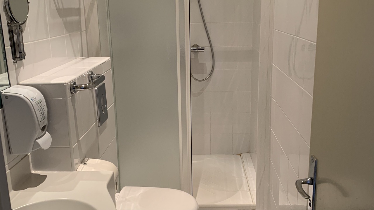 Photo of Bathroom in Dinard