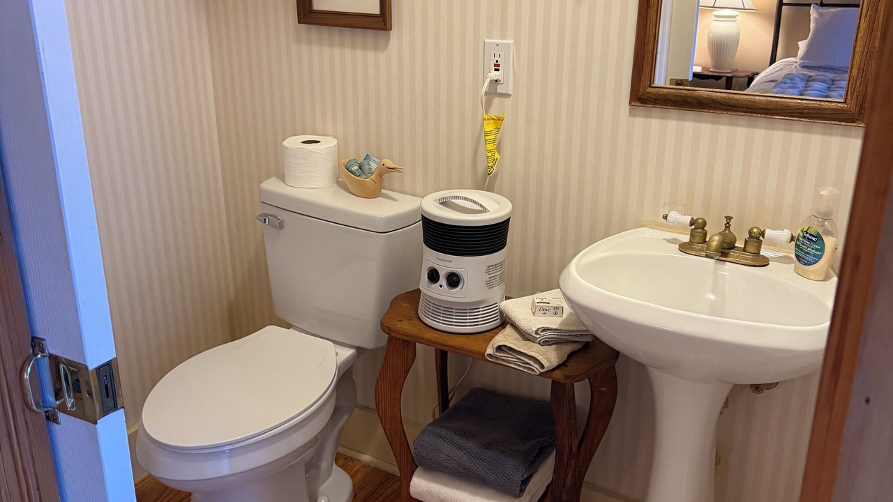 Photo of Bathroom in Cloudcroft
