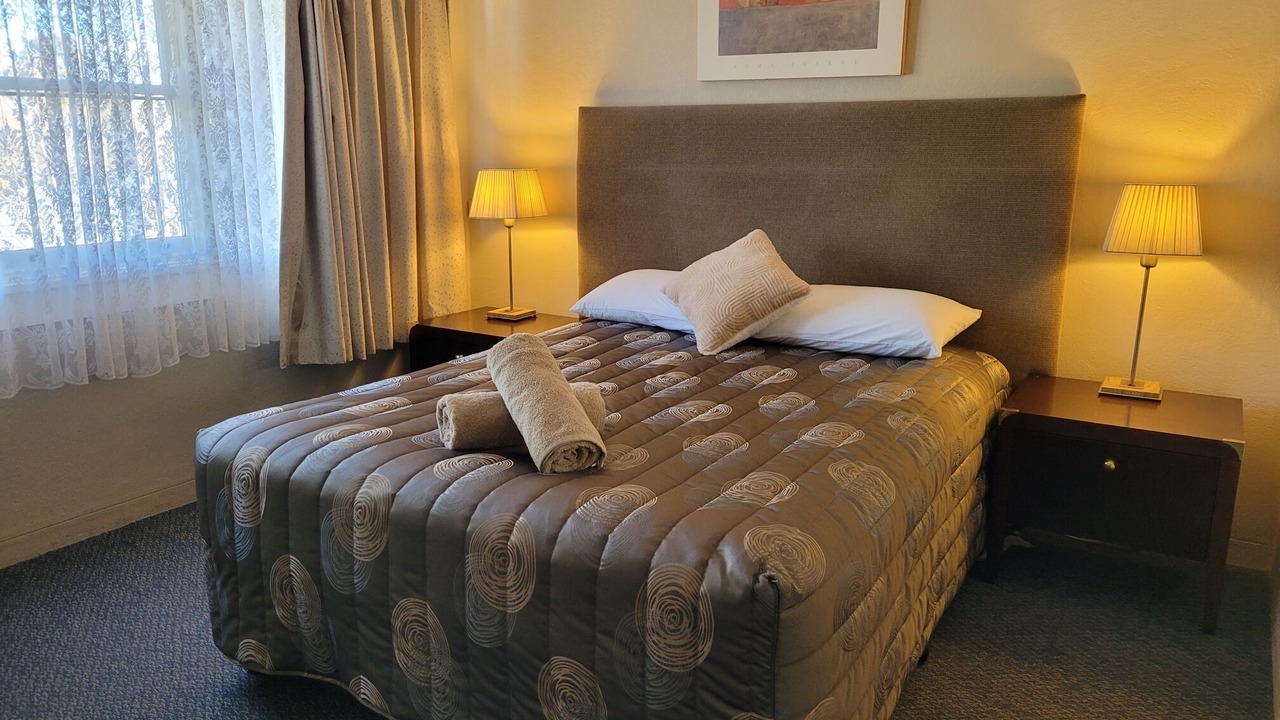 Photo of Others in Oberon