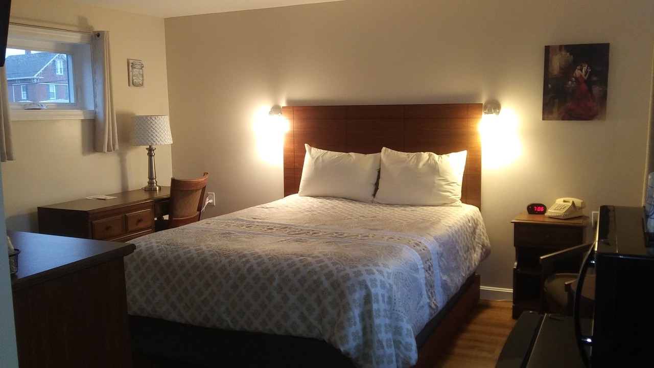 Photo of Bedroom in Skowhegan