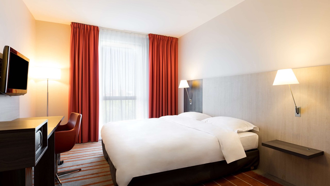 Photo of Bedroom in Hotel-de-Ville