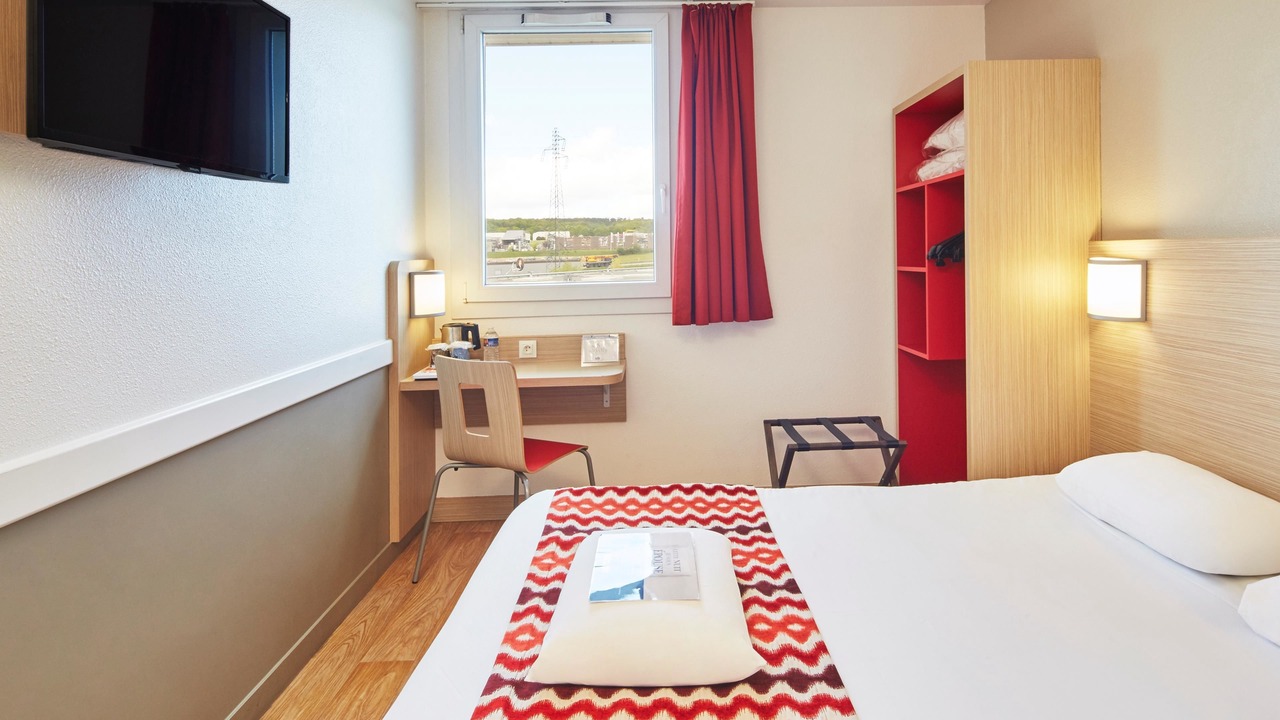 Photo of Bedroom in Val-de-Reuil