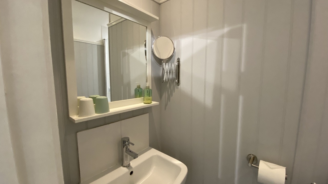 Photo of Bathroom in St Leonards