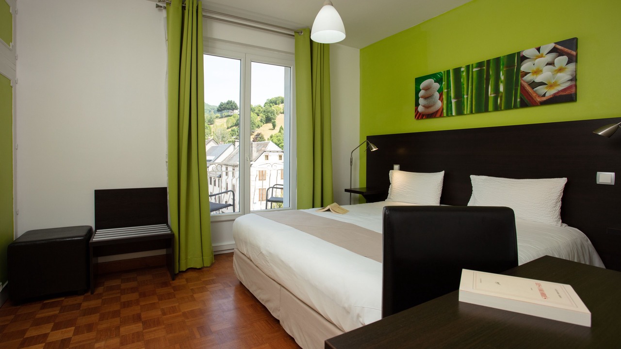Photo of Bedroom in Saint-Geniez-d'Olt