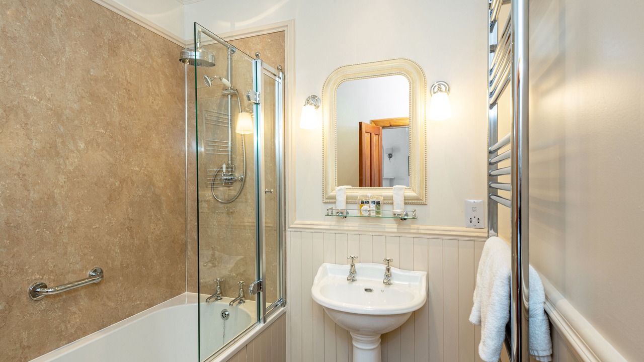 Photo of Bathroom in Breakish