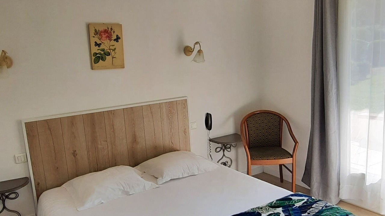 Photo of Bedroom in Argoules