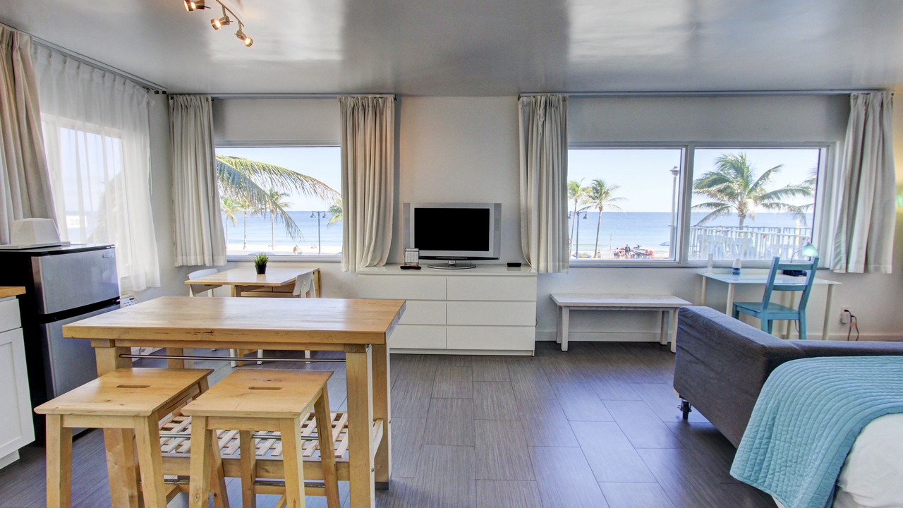 Photo of Bedroom in Central Beach
