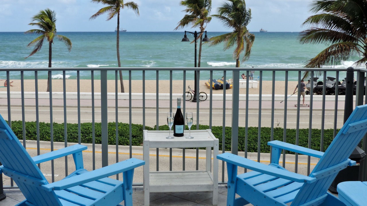Photo of Patio Balcony in Central Beach