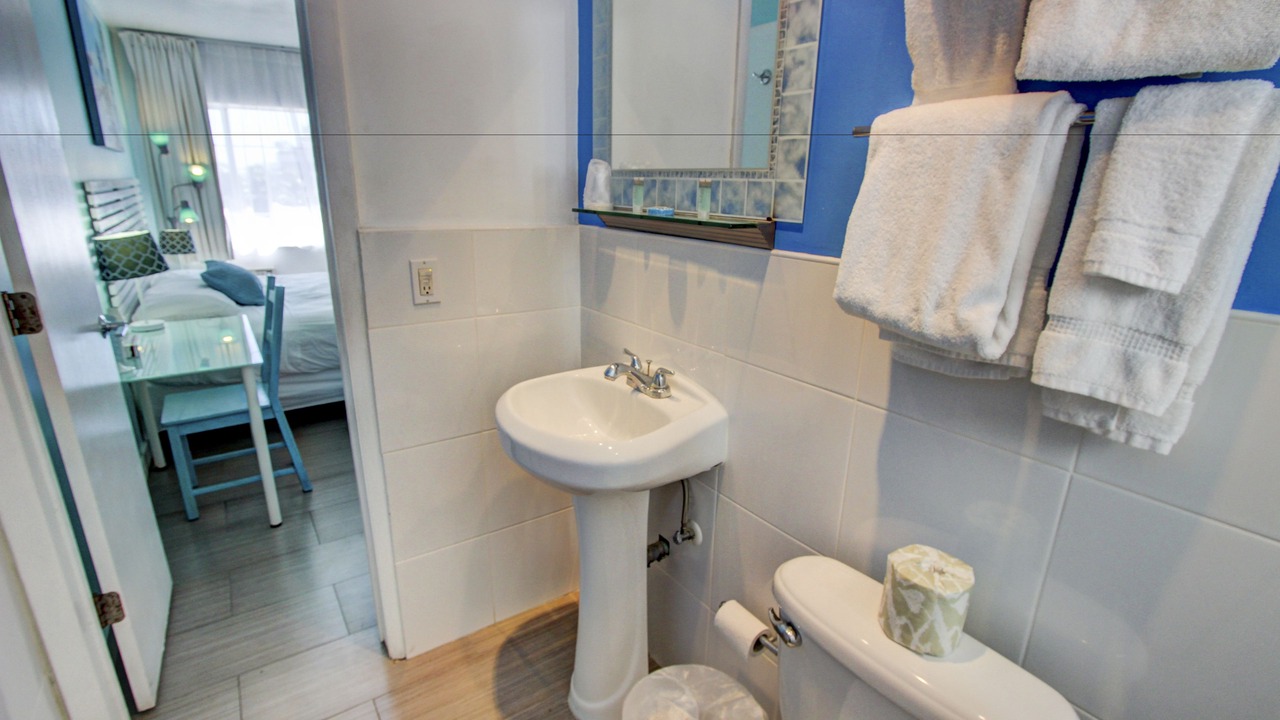 Photo of Bathroom in Central Beach