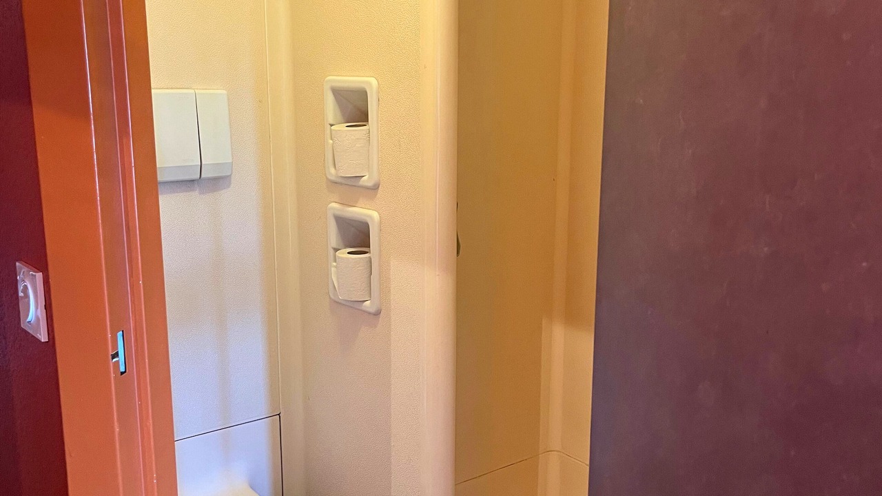 Photo of Bathroom in Sarcelles