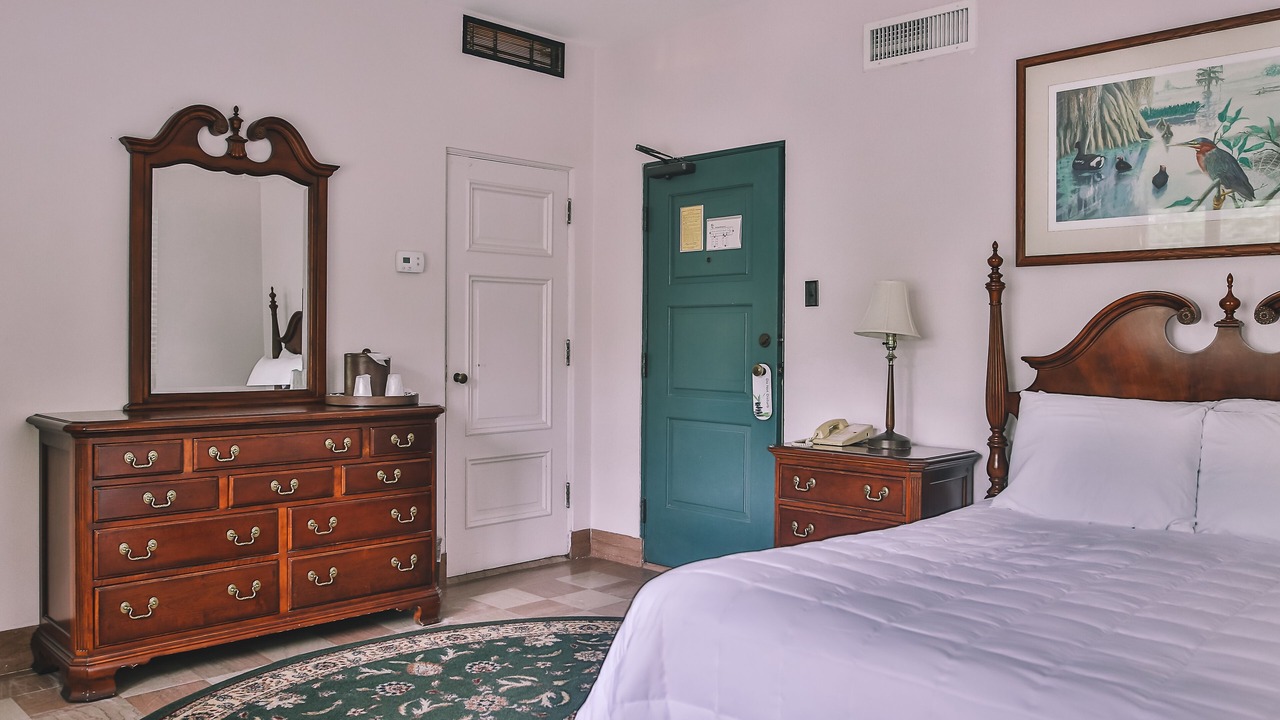 Photo of Bedroom in Wakulla Springs