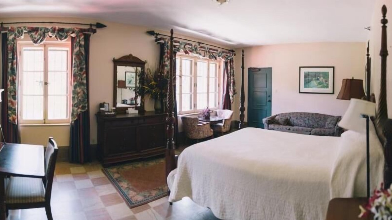 Photo of Bedroom in Wakulla Springs