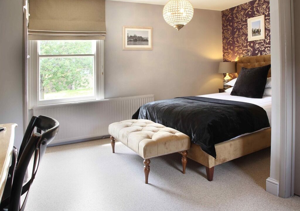 Photo of Others in Sunbury on Thames