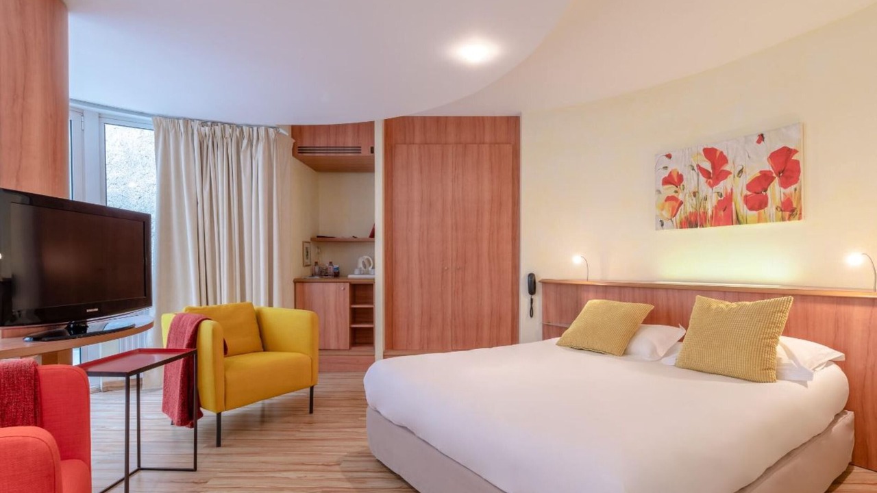 Photo of Bedroom in Saint-Felix-Lauragais