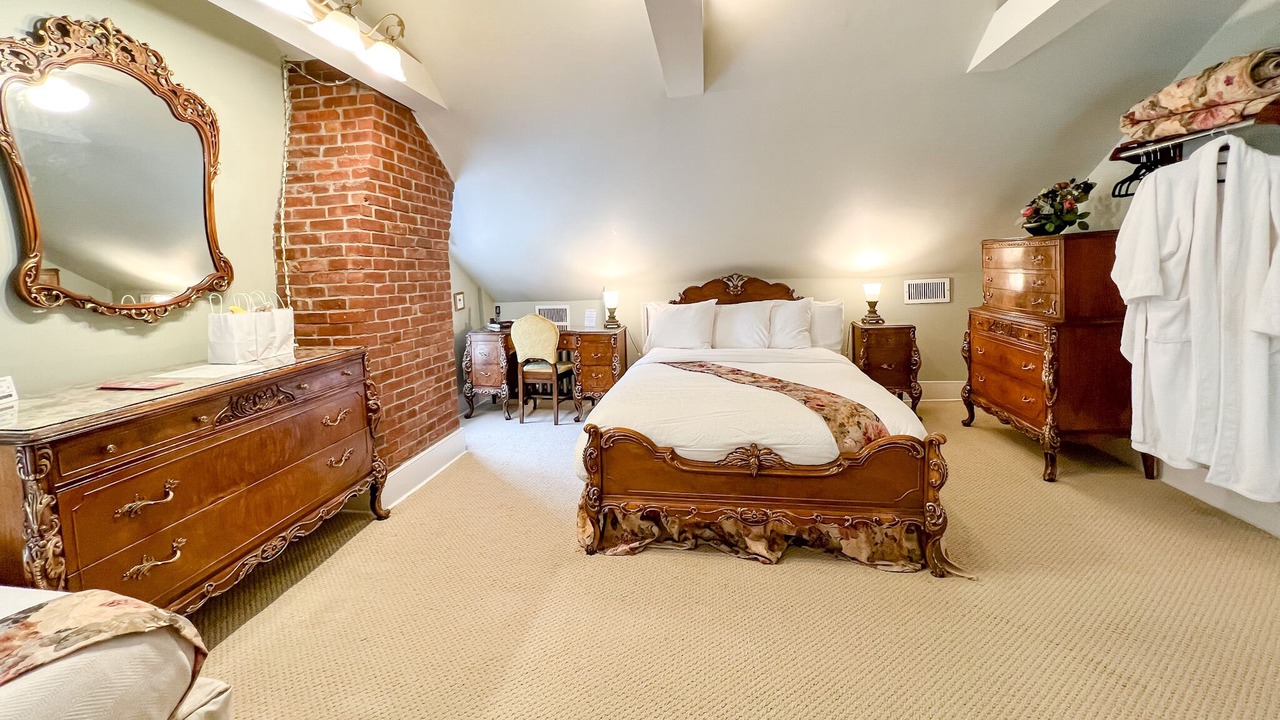 Photo of Bedroom in Cold Spring Harbor
