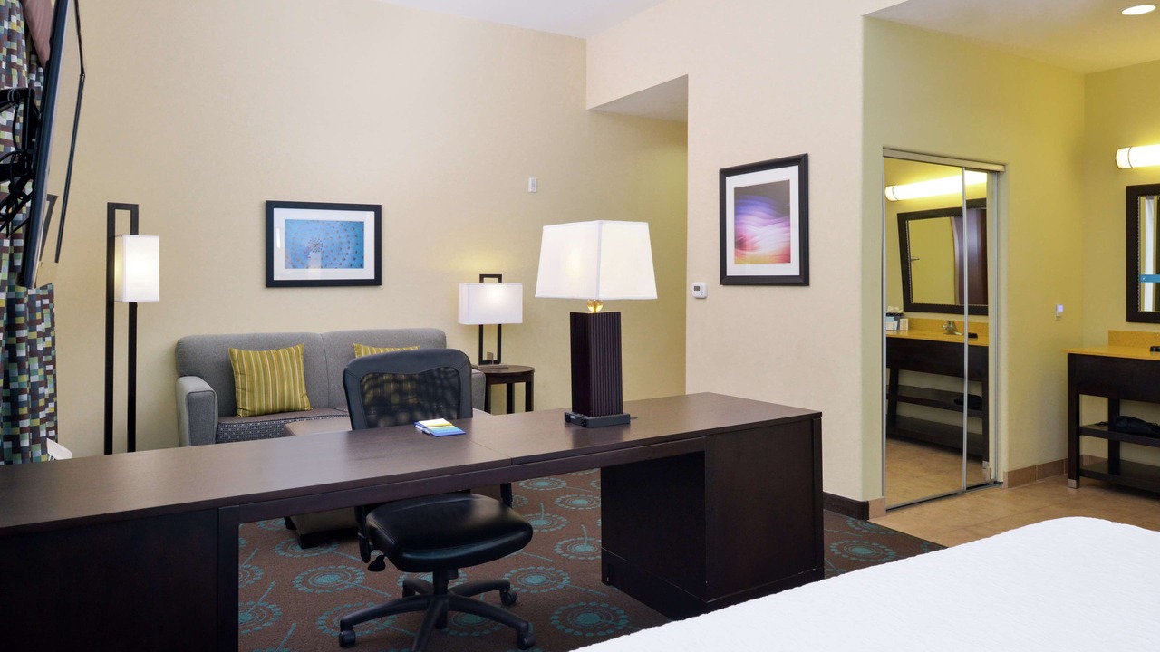 Photo of Bedroom in Beeville