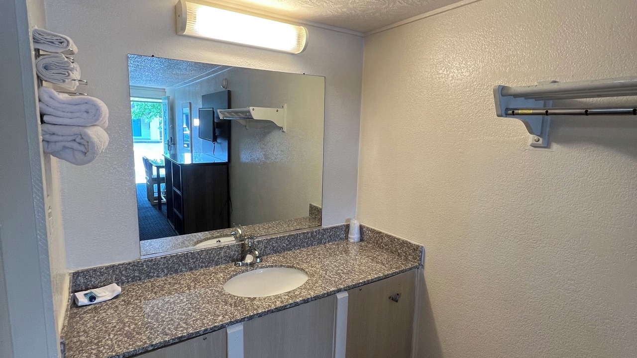 Photo of Others in Latonia