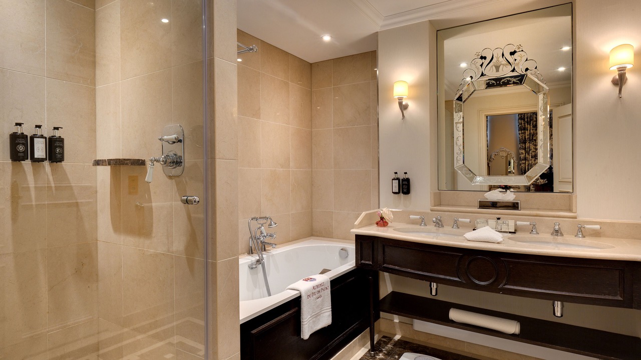 Photo of Bathroom in Chantilly