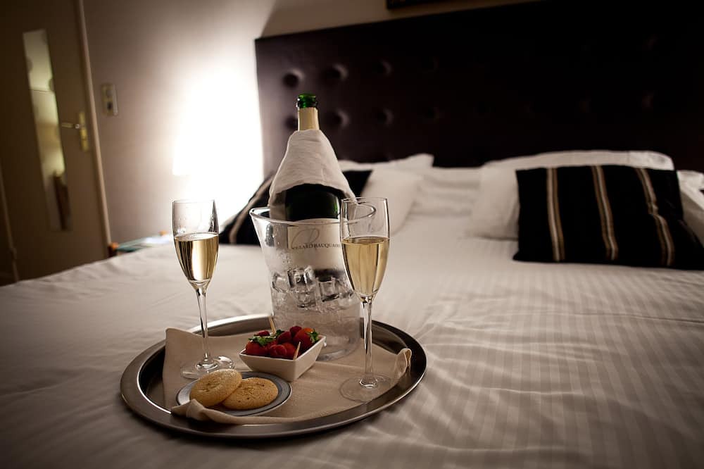 Photo of Bedroom in Neuveglise-sur-Truyere